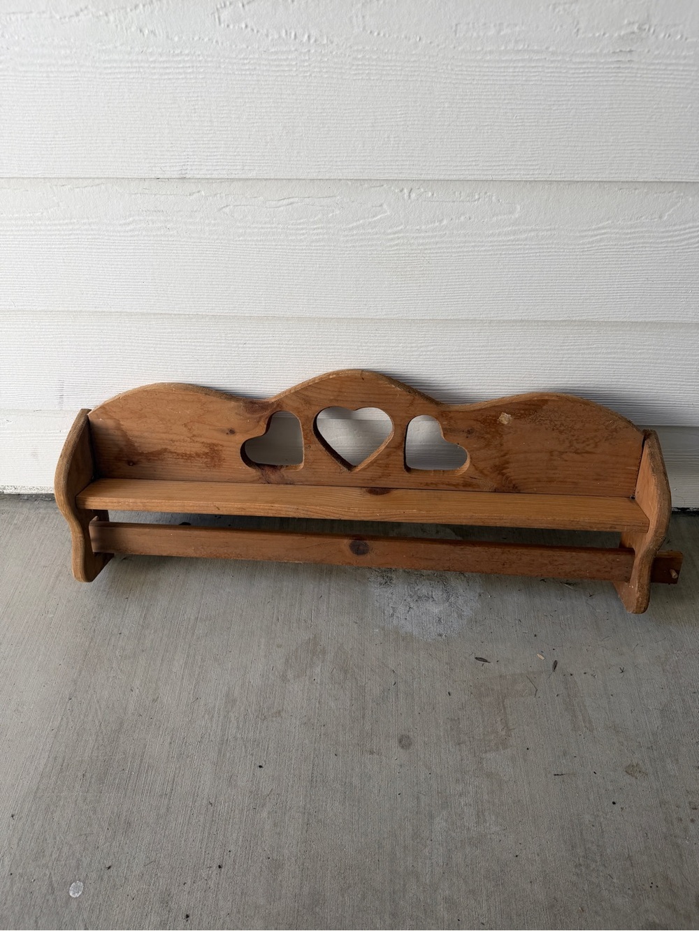 Vintage Rustic Wood Wall Shelf Heart Cutouts Towel Bar 34 Inch